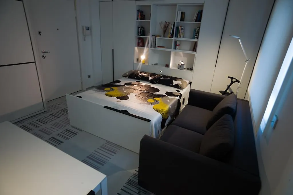 Appartement Stylish Mini In The Heart Of Milano