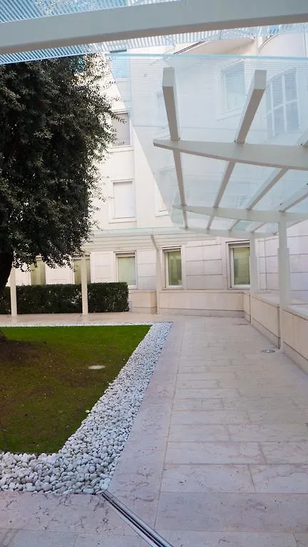 Stylish Mini In The Heart Of Milano Apartamento