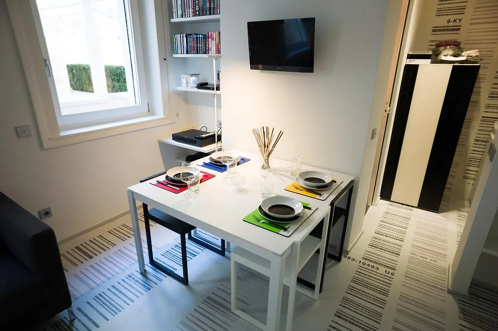 Stylish Mini In The Heart Of Milano Apartamento