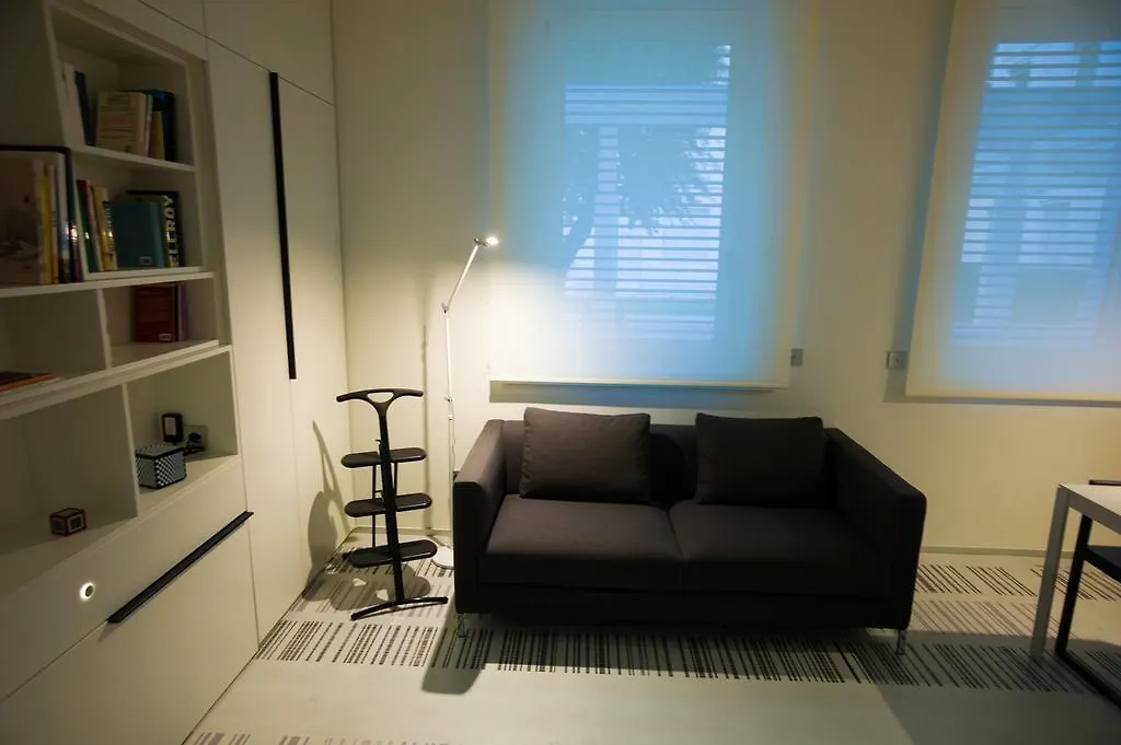 Stylish Mini In The Heart Of Milano Apartamento