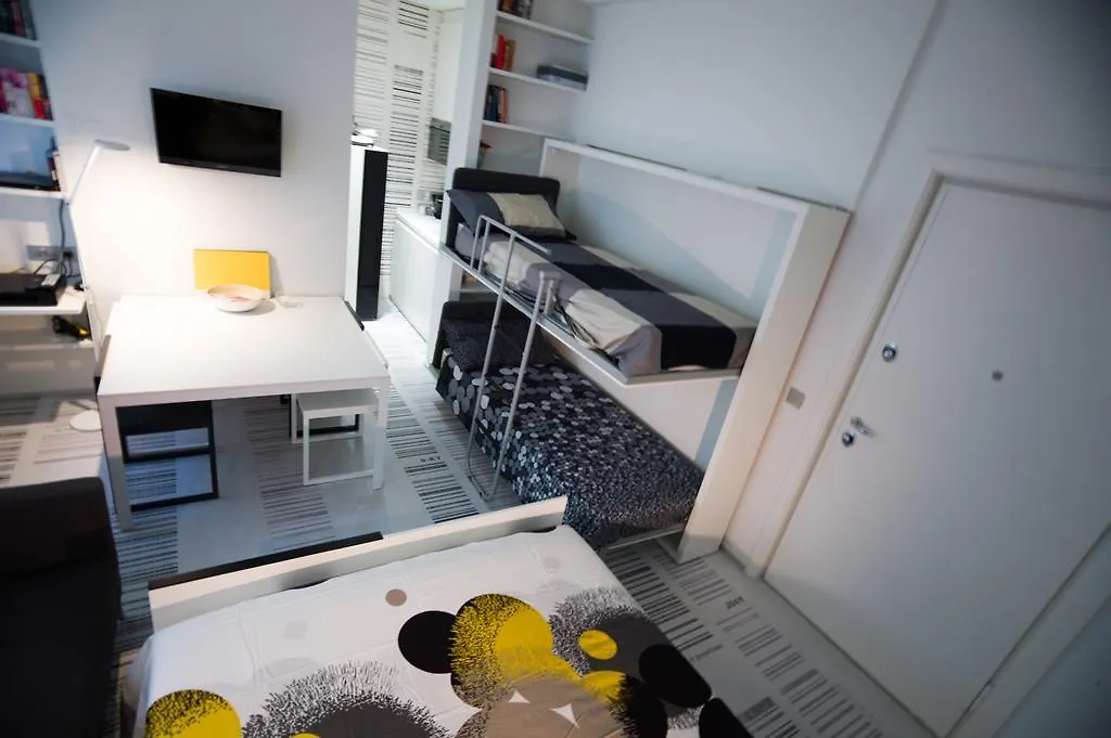 Stylish Mini In The Heart Of Milano Apartamento